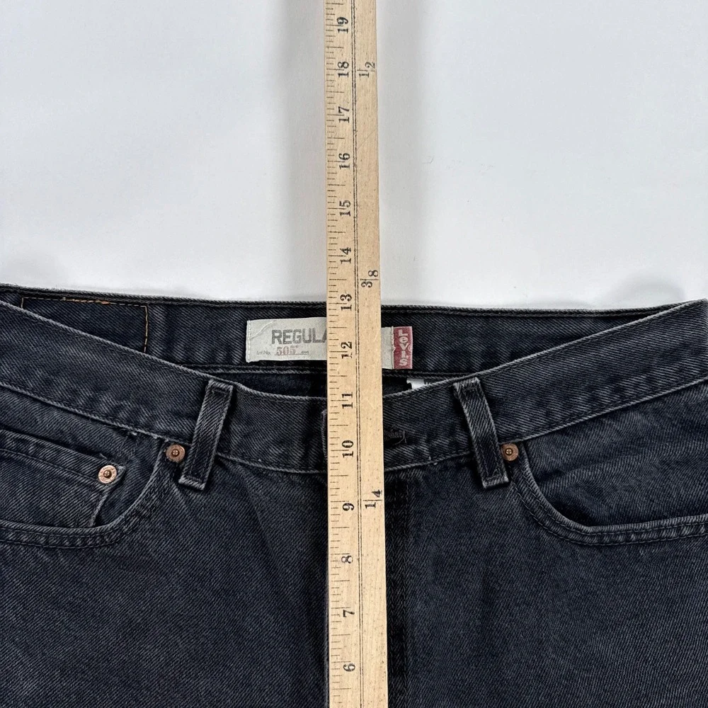 Levis these levi